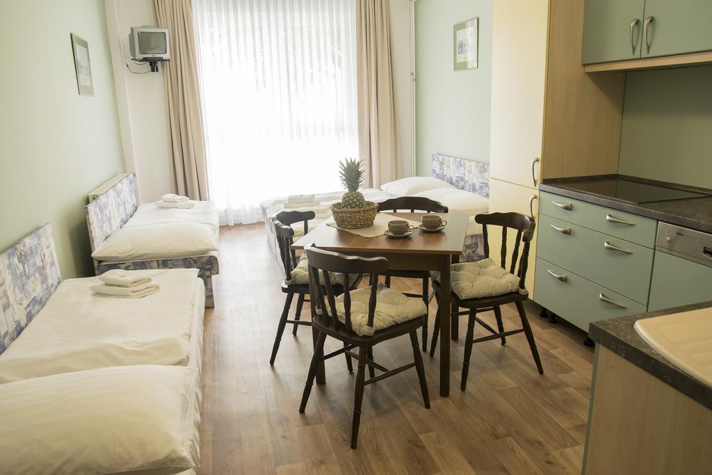 Studia A Apartmany U Karla Turnov Extérieur photo